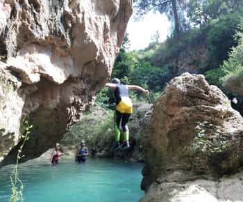 Anna : expérience incroyable de canyoning aquatique près de Valence