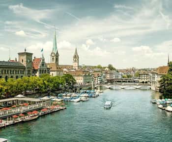 Zürich: Stadsvandring, guidad kryssning och besök på Lindt Home of Chocolate
