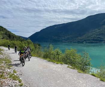 E-BIKE EASY TOUR po jezerech Molveno a Nembia