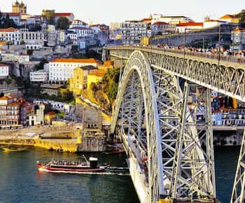 Lisbon to Porto with Óbidos-Nazaré-Fátima-Coimbra-Aveiro