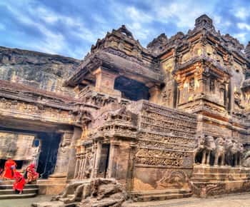 インドヒンドゥー道祖神　石宿 エローラーの石窟寺院群 - 世界遺産を学ぶ