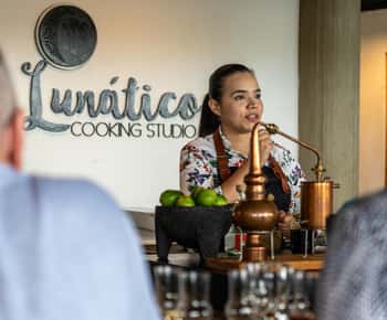 Cartagena: Boutique Rum and Chocolate Tasting at Lunático