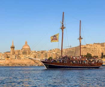 Malta: Lazy Pirate Boat Party with Drinks & Food