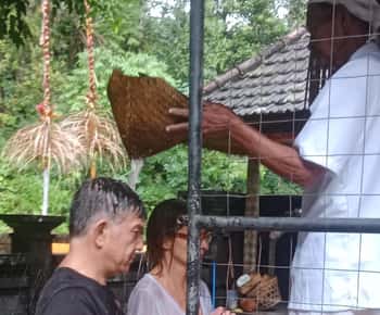 Bali: Sidemen Waterfall tour and temple purification