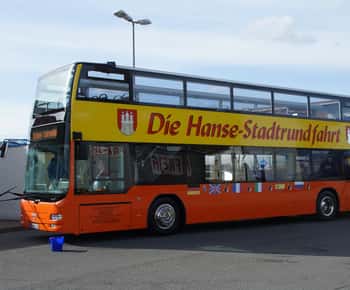 Hamburg: Hop on Hop off Stadtrundfahrt und 1 Stunde Hafenrundfahrt