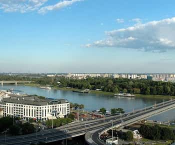 Excursión de un día de Praga a Bratislava vía Telč y vuelta