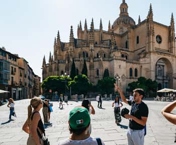 Madrid: Toledo & Segovia Tour w/Cathedral, Alcazar + Lunch