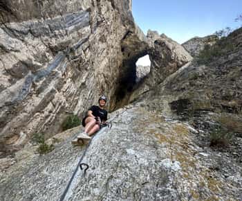 Atividade de escalada Via Ferrata na Transilvânia
