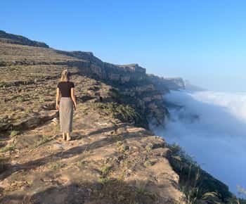 Avventura a Salalah Est: Cascate, montagna e safari
