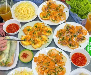 Visite privée de la cuisine de rue de Da Nang avec des étudiants locaux