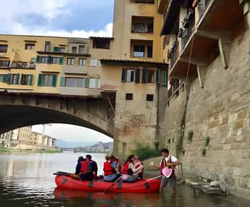 Florence: Ponte Vecchio Rafting-ervaring met aperitief