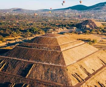 Mexico City: Teotihuacan Pyramids Private Tour & Transport