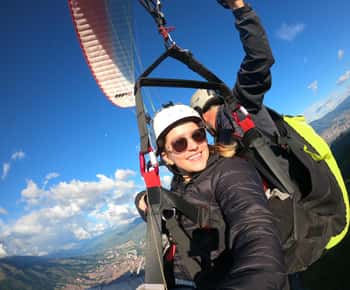 Bello: Paragliding in Medellín