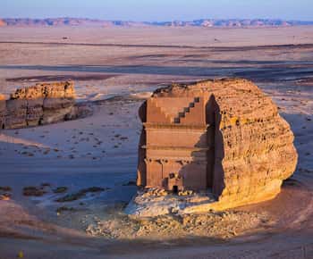 AlUla: Hegra Shared Tour