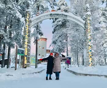 Rovaniemi: Tur til Ranua Zoo med billetter