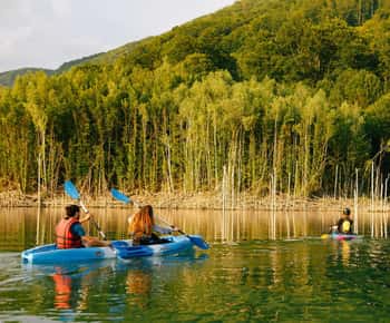 Kayaking Adventure on Siriu mountain Lake