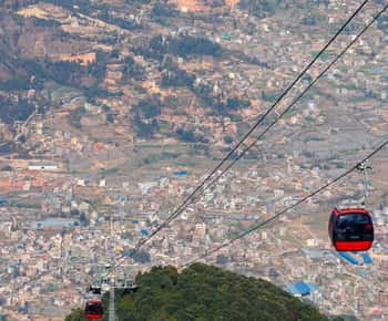Katmandú: Paseo en teleférico por la colina de Chandragiri con visita al templo.