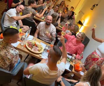 Fulda: Guided wine tasting with wines and wine accompaniments