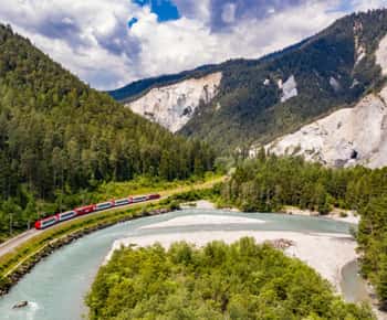 Zürich: Glacier Express's Swiss Alps & Lucerne Private Tour