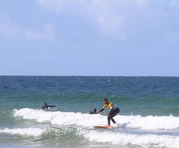 Lisbon-Cascais: Surf Local Experience