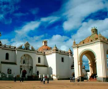 Explora Copacabana e Isla del Sol desde Puno