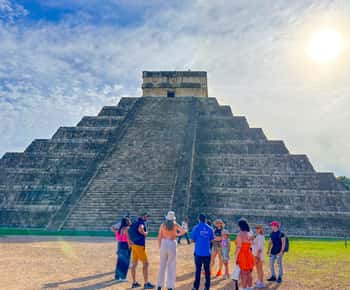Cancún: Chichen Itza -opastettu kierros varhaisella pääsyllä