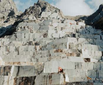Carrara: Michelangelo Quarry Tour and Carrara Art Studios
