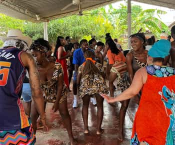 San Basilio de Palenque Tour Tanzshow, Mittagessen und Abholung.