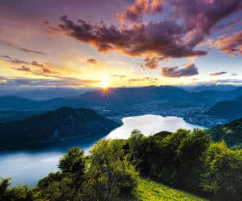 Da Como: Tour di un giorno di Bellagio, Como e Lugano con crociera sul lago