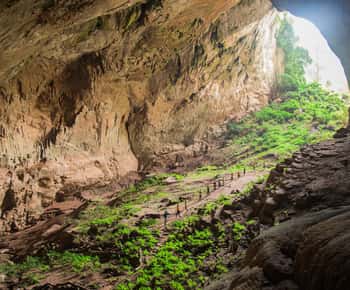 Avventura a Phong Nha: 2 giorni di trekking e campeggio nella valle di Ma Da