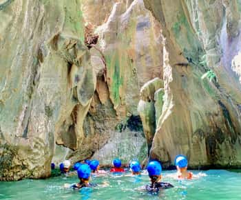 Benahavís: Aventura de Barranquismo Guiada (Paseo Fluvial de Benahavís)