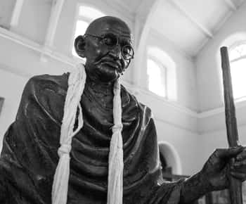 Chennai: Anjeneya y el templo de Lakshmi con Gandhi Mandapam