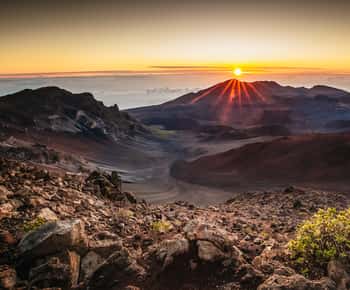 Maui: Sunrise & Breakfast Tour to Haleakala National Park