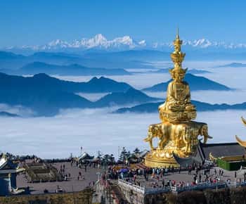 Golden Buddha & Cloud Sea: Emei Mountain Private Tour