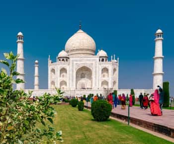 From Delhi: Private Taj Mahal Sunrise Tour with Breakfast