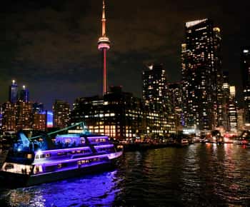Toronto: Premium Harbor Cruise with Lunch, Brunch, or Dinner