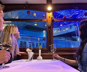 Amsterdam: Luxury Light Festival Cruise with Drinks Option