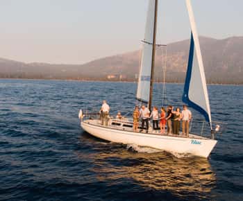 Lago Tahoe: crociera in barca a vela di 2 ore con bevande