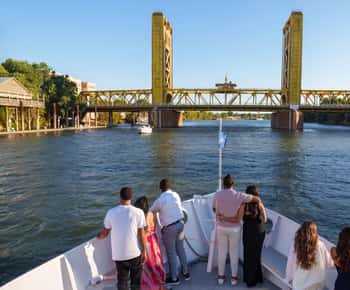 Sacramento: Cruzeiros pela cidade Cruzeiros com vistas e goles