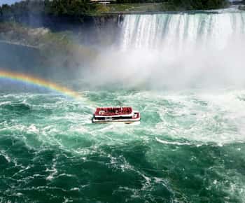 Da Toronto: Tour guidato di un giorno alle Cascate del Niagara con tour in battello