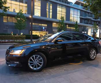 Belgrad: transfer privat de la/la aeroport cu serviciu Meet & Greet