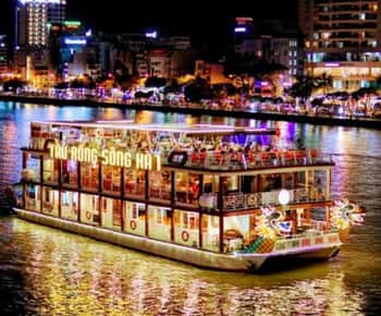 Da Nang: Nattbåttur i Han-elven med show i helgene