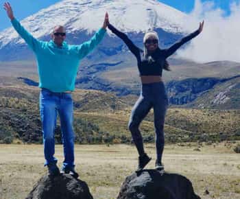 Excursão de um dia ao Cotopaxi e Quilotoa a partir de Quito Lago com vulcão