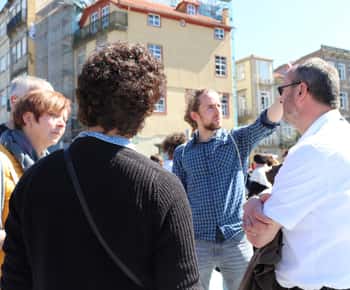 Tour a pie para descubrir el centro de Oporto en alemán (máx. 12 pax)