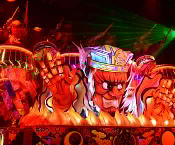 Tokyo: Legendary Light and Sound Show with Meal and Drinks