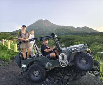 Yogyakarta: Explora Merapi en Jeep Safari con servicio de recogida