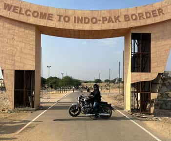 Jaisalmer: India-Pakistan Border Tour