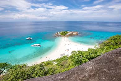 Fra Phuket: Racha & Maiton Island Dolphin Expedition