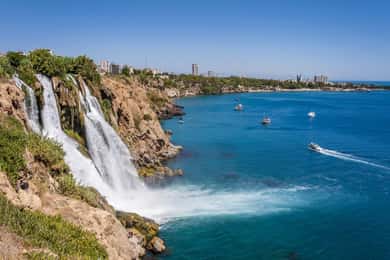 Alışveriş, Şelaleler ve Tekne Turu ile Antalya Şehir Turu
