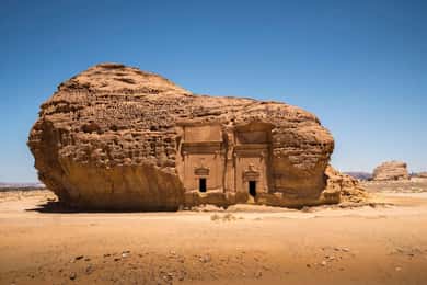 Visiting The Incredible Heritage Site Hegra in AlUla